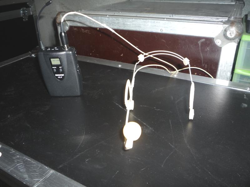 Boitier Micro casque ou cravate ULX4 Shure