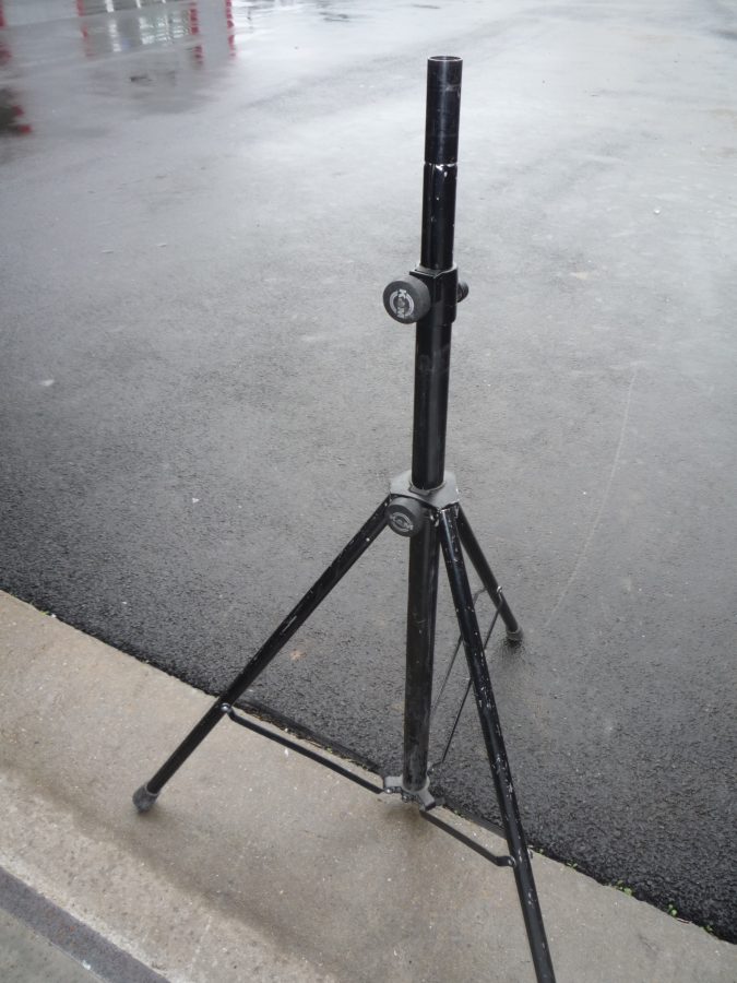Pied enceinte KM